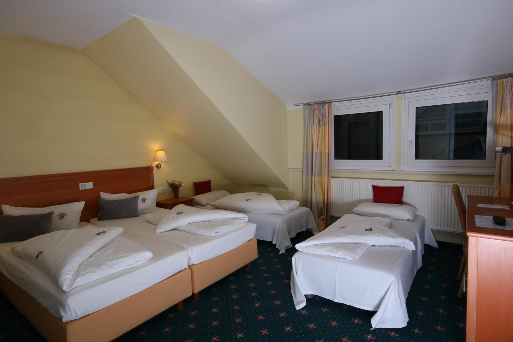 Berggasthof Hotel Igelwirt Schnaittach Chambre photo